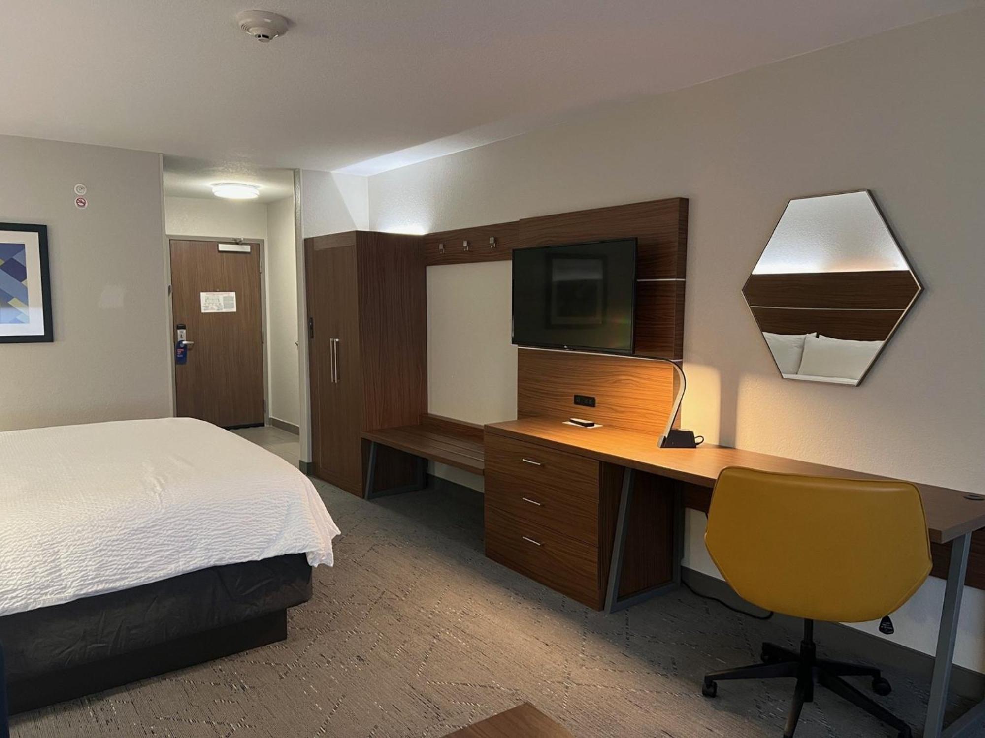 Holiday Inn Express & Suites Moore By Ihg Екстер'єр фото